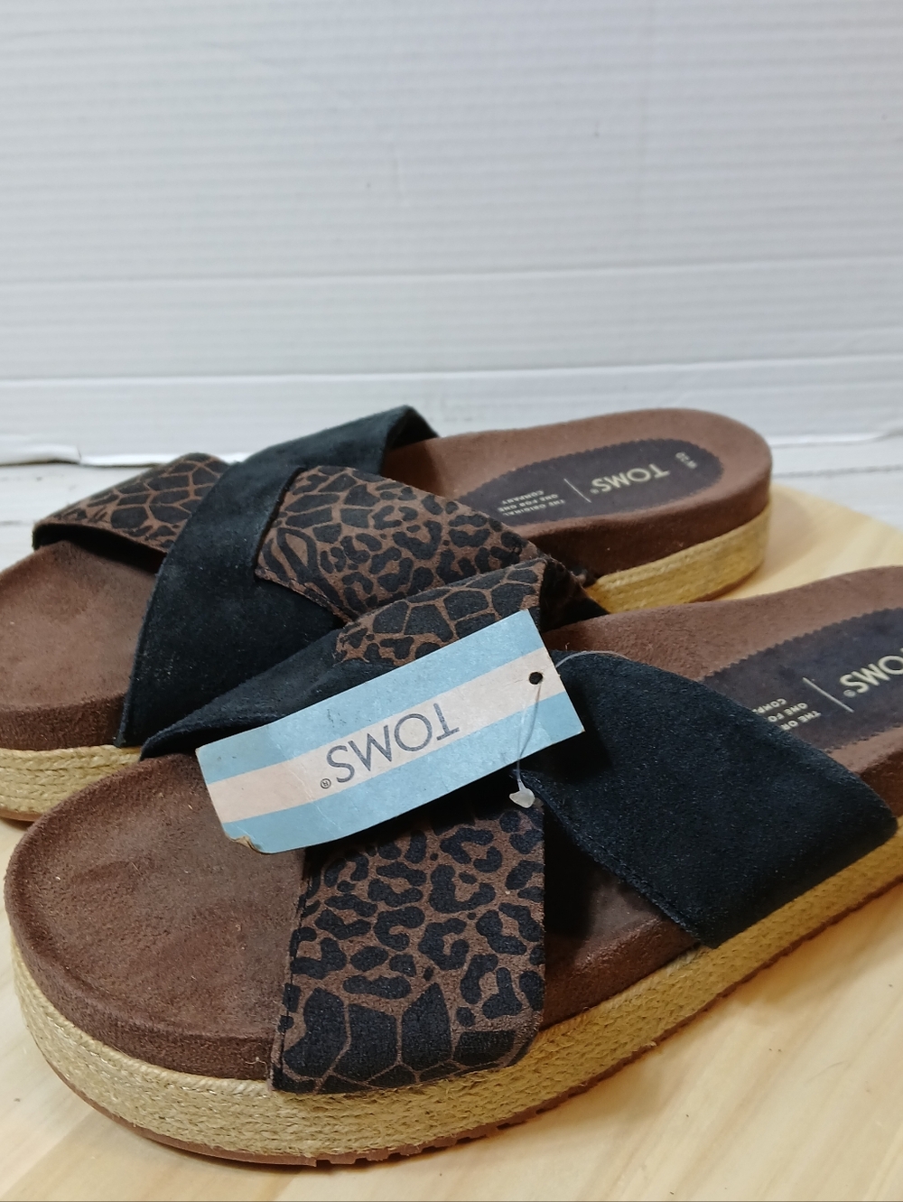 TOMS Women's Slide Sandals Black & Brown Animal Print Espadrille Sz 10 New!